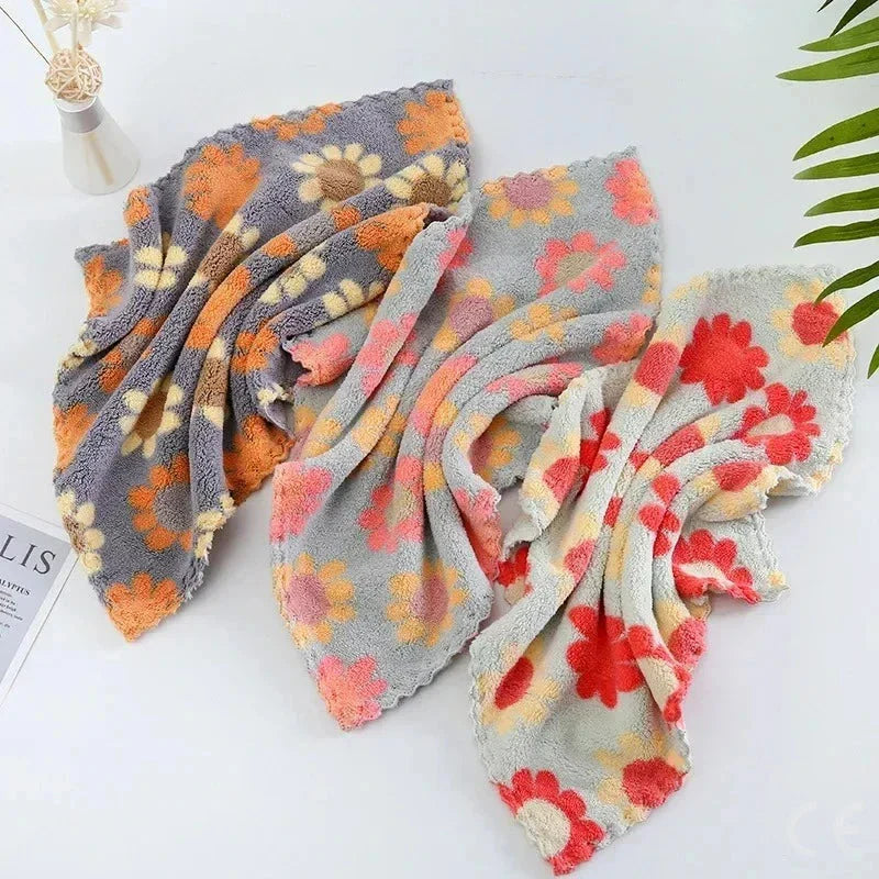 4PCS Kitchen Cleaning Cloths – Soft Absorbent Coral Fleece Dish Towels - P's One-Stop Shop 