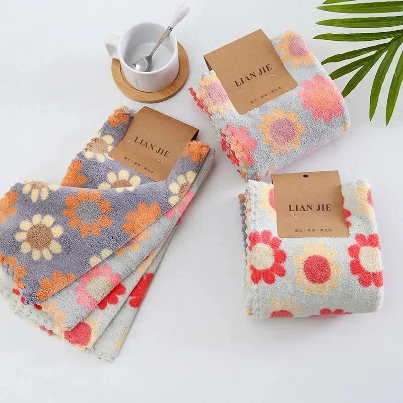 4PCS Kitchen Cleaning Cloths – Soft Absorbent Coral Fleece Dish Towels - P's One-Stop Shop 