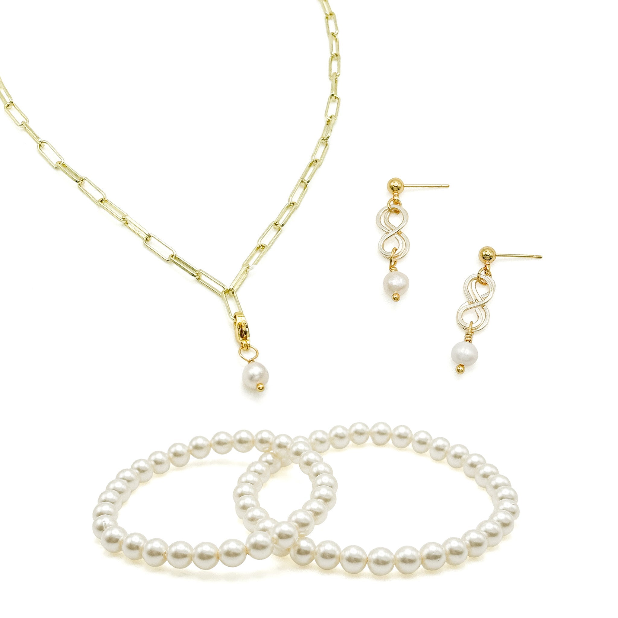 Charming gold necklace - P's One-Stop Shop 