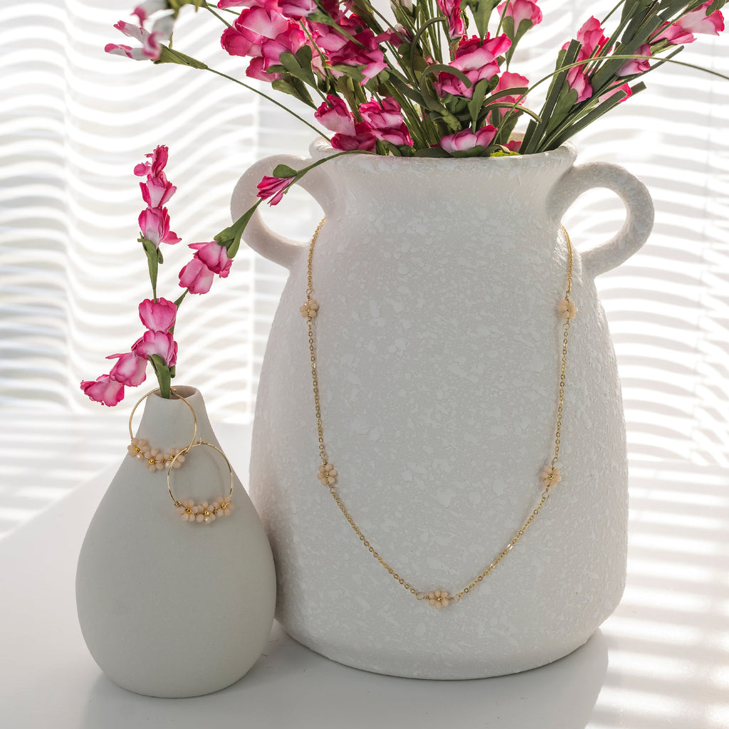 Daisy gold earrings - P's One-Stop Shop 