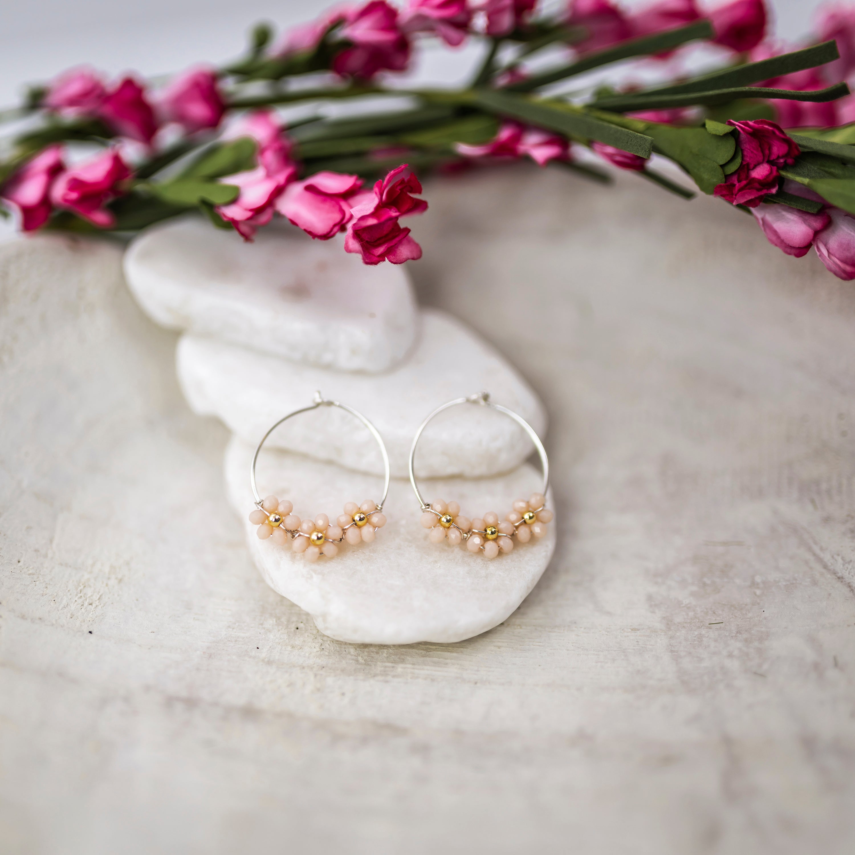 Daisy silver earrings - P's One-Stop Shop 