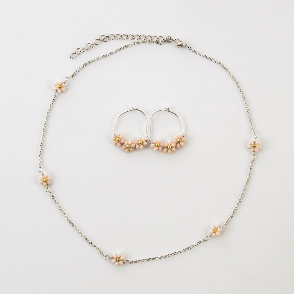 Daisy silver earrings - P's One-Stop Shop 