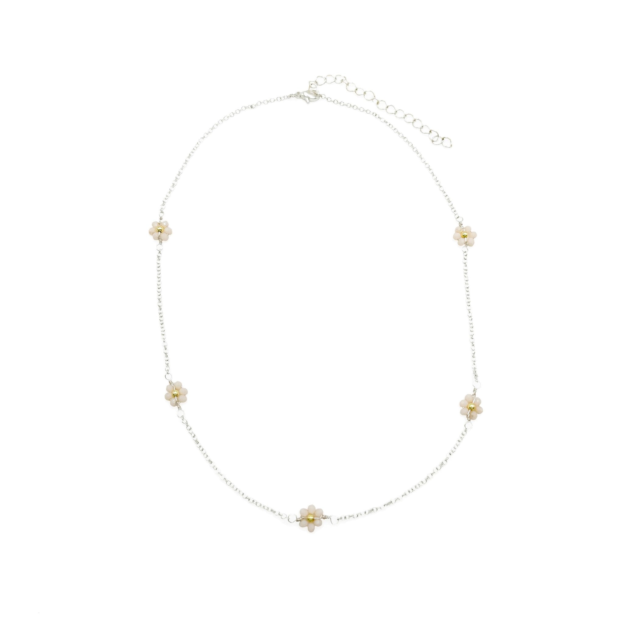 Daisy silver necklace - P's One-Stop Shop 