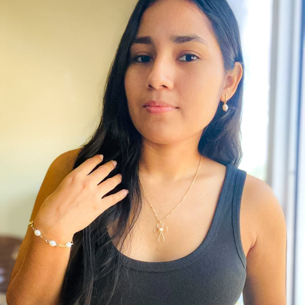 Dove bracelet - P's One-Stop Shop 