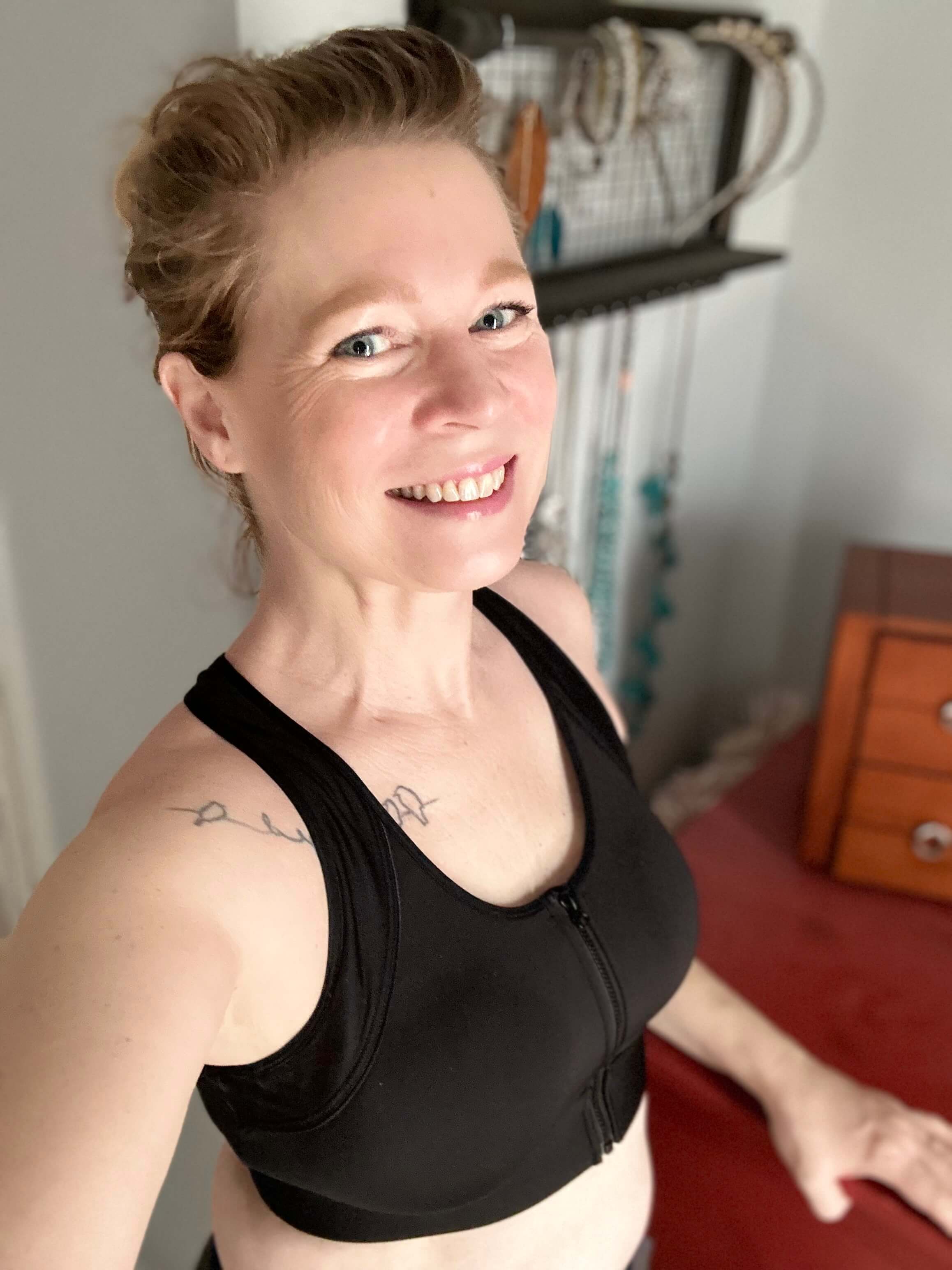 Hero Front‑Closure Sports Bra - Black - P's One-Stop Shop 