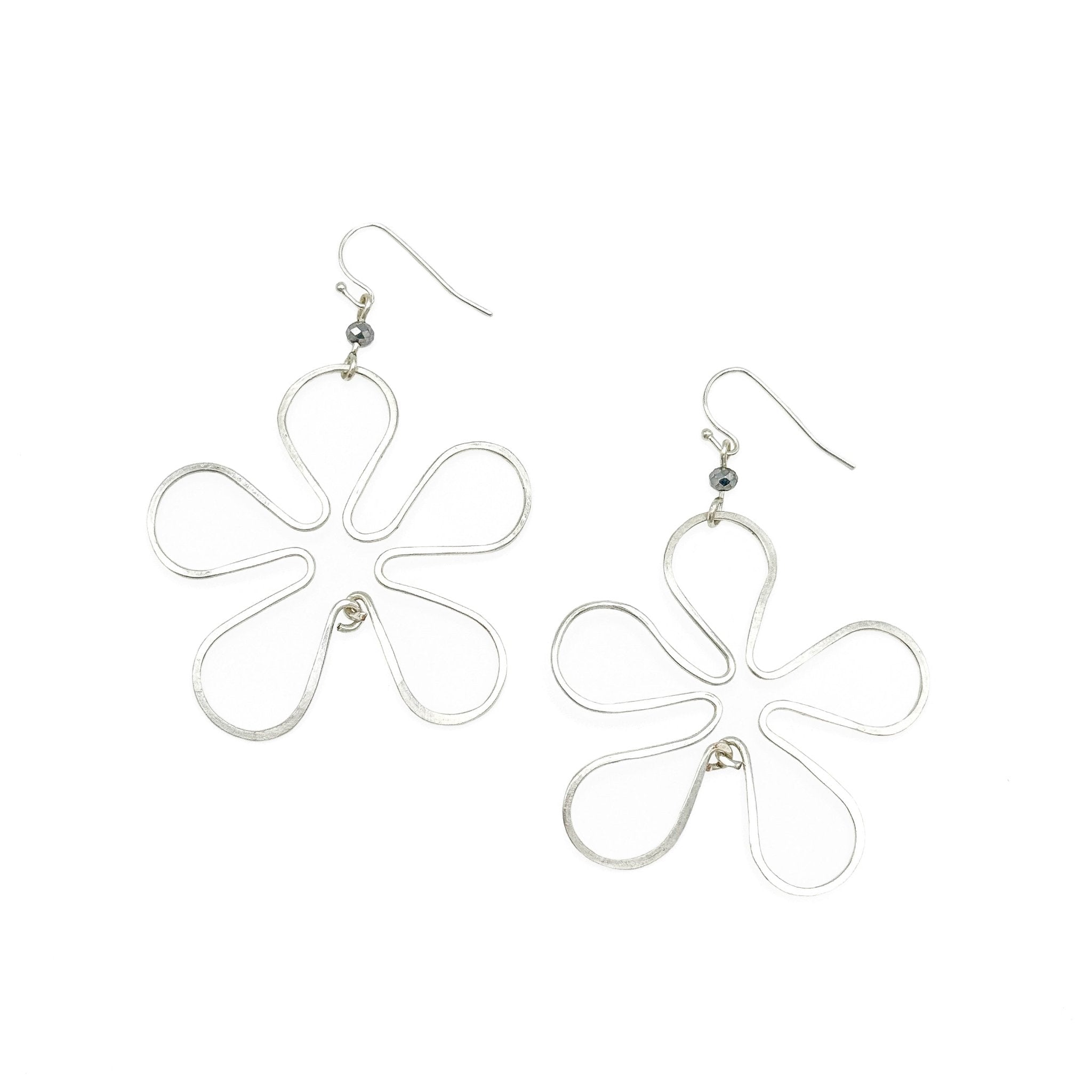 Hibiscus silver earrings - P's One-Stop Shop 