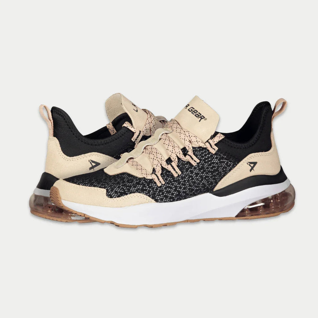 LA Gear Women’s Runyon Lowtop | Black x Pink - P's One-Stop Shop 