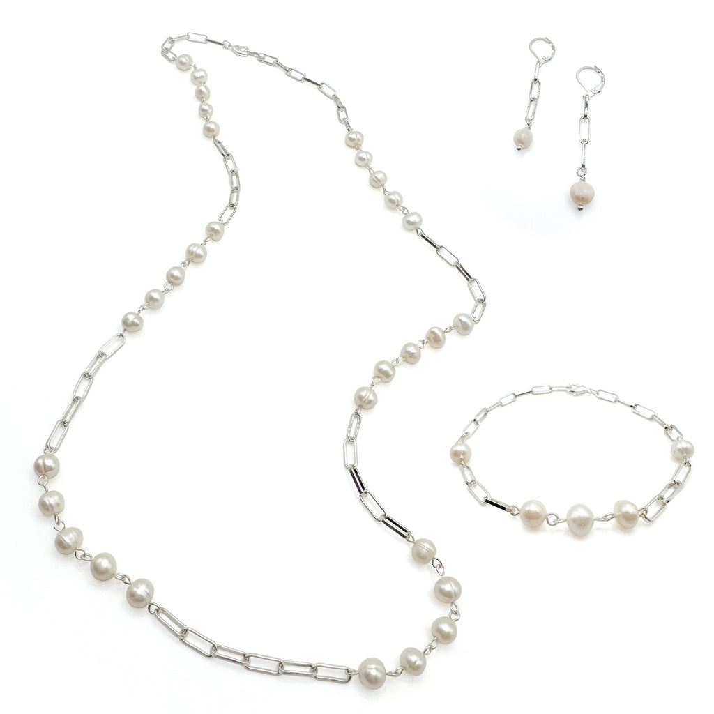 Margot earrings - P's One-Stop Shop 
