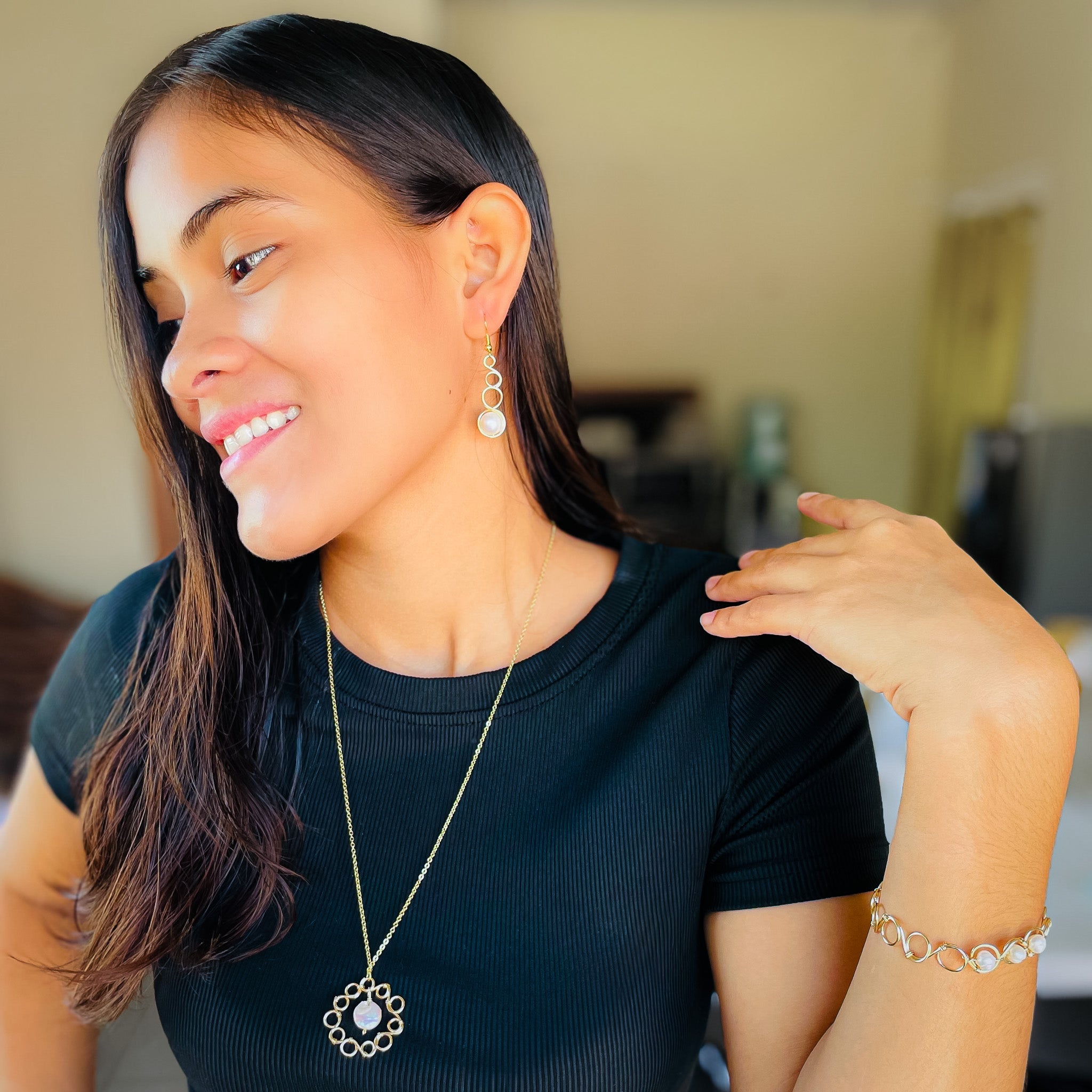 Orbit necklace - P's One-Stop Shop 